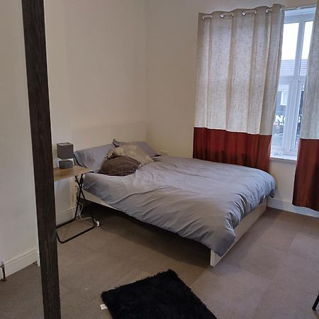 Havin B&B Stoke-on-Trent Екстериор снимка